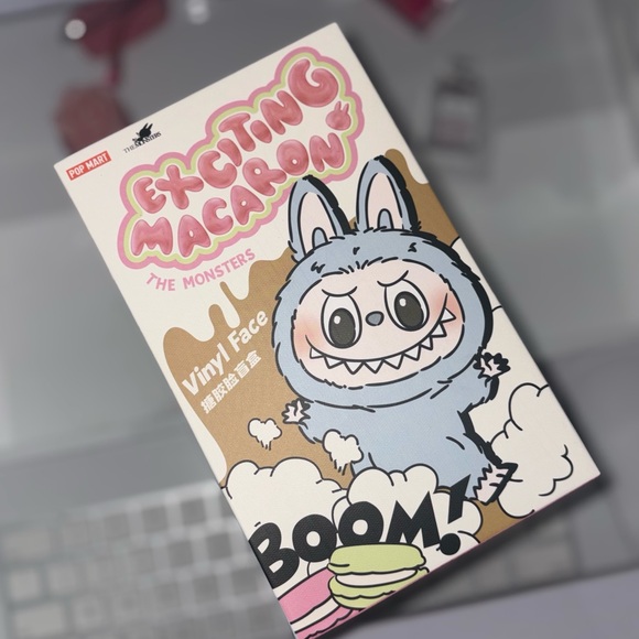 Exciting Macaron labubu- Sea Salt Coconut - Picture 4 of 8